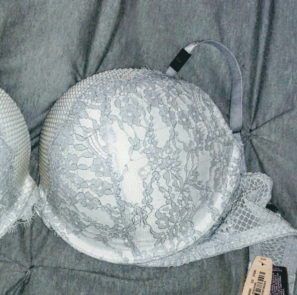 VS Bundle or $25 each - Picture 6 of 8